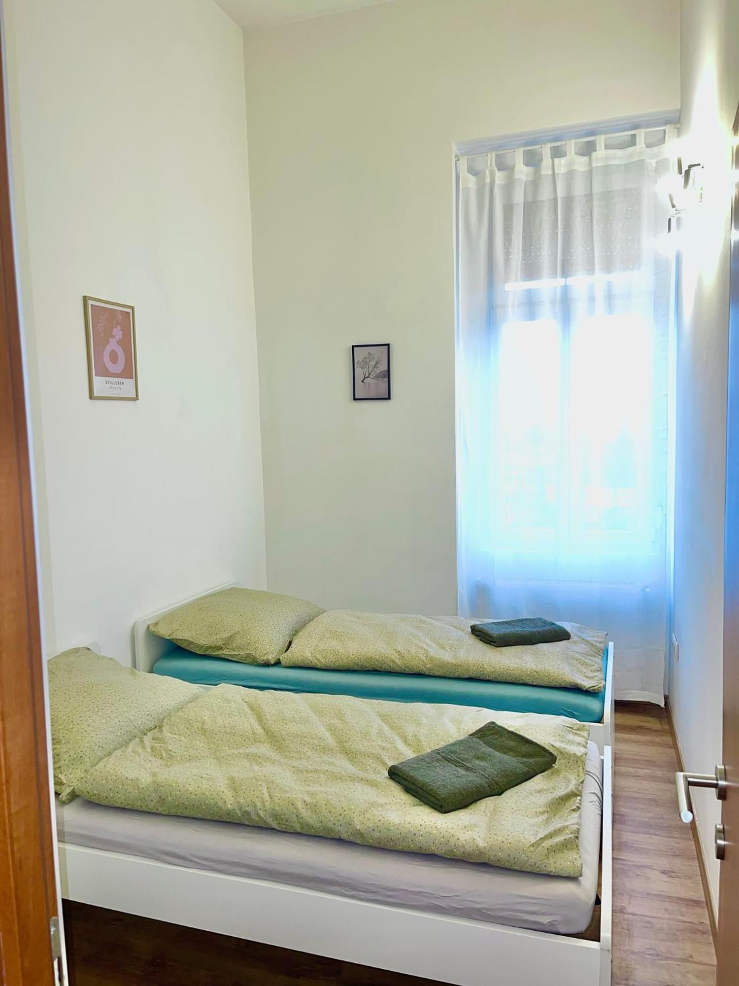 Vivien Apartment Budapest Bagian luar foto