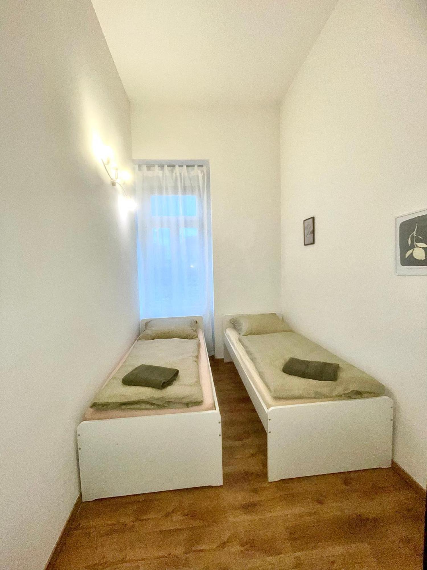 Vivien Apartment Budapest Bagian luar foto